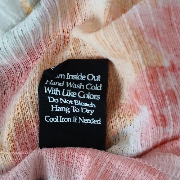 Fifty Street spaghetti strap blouse - Picture 9 of 11